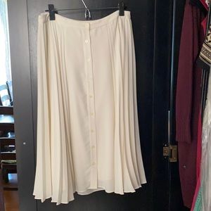 Button front chiffon pleated skirt midi skirt